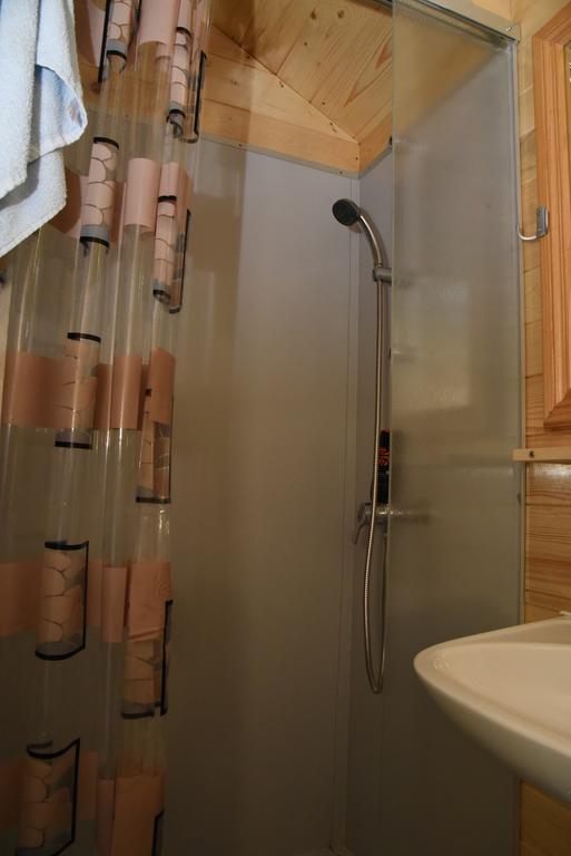 Holiday Home Kucica Na Drvetu Баня-Ковиляча Экстерьер фото