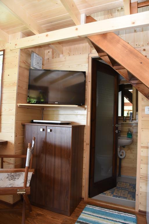 Holiday Home Kucica Na Drvetu Баня-Ковиляча Экстерьер фото